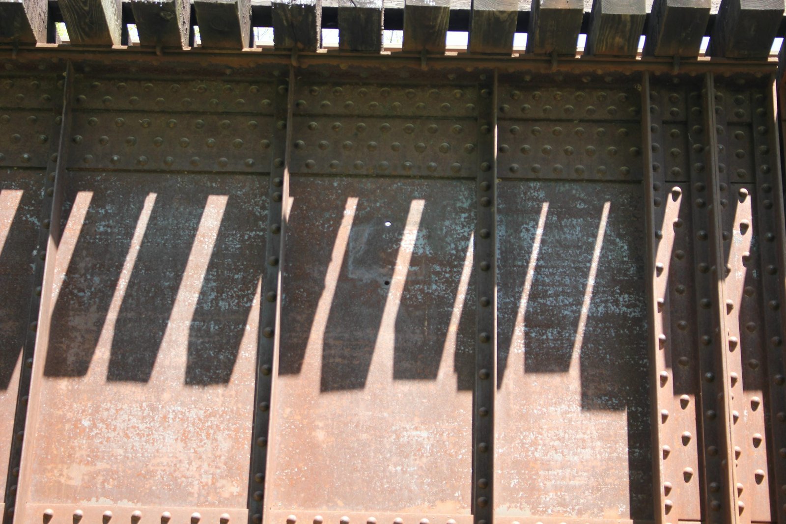 Missing plaque, west span